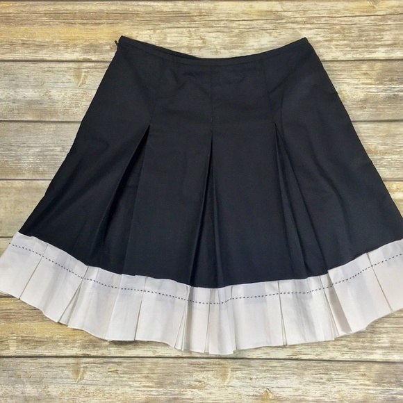 Worth Dresses & Skirts - Worth New York Womens skirt sz 6